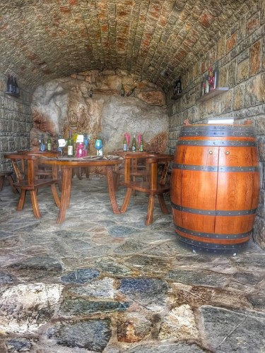 Свет в конце тоннеля оказался наполовину полным стаканом Хенесси. Видимо, я всё-таки оптимист.