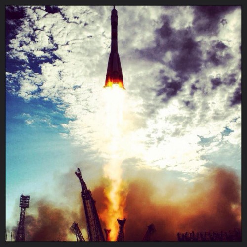 С Днём Военно-Космических Сил! И я причастен был семь лет. А вот как это было... http://youtu.be/j55QWxbNEkg