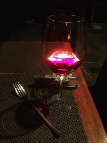 Свеча в бокале и бокал в свече