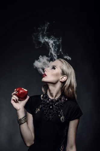 Перестать любить ту, которая разлюбила тебя, гораздо проще после того, как ты разлюбил её первым.