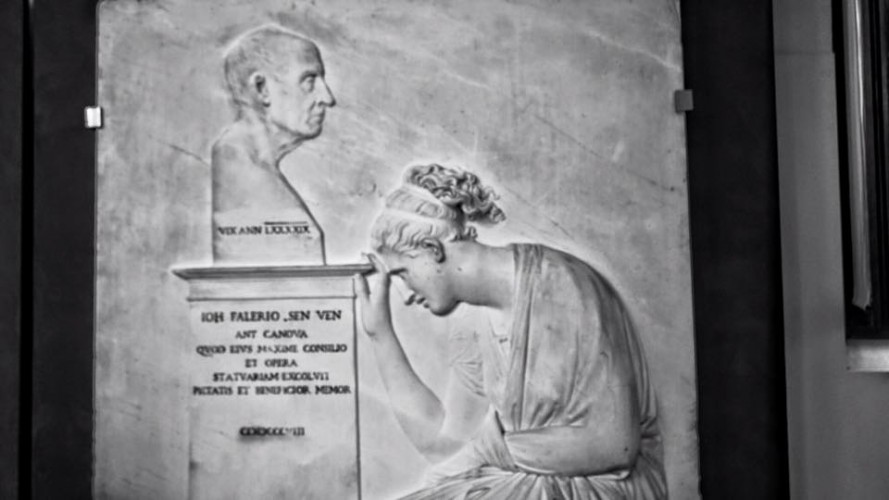 Чувствам надо дать возможность отстояться, пока один из расчувствовавшихся не выпадет в осадок...