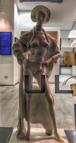 Из всех искусств для нас важнейшим является искусство любви.